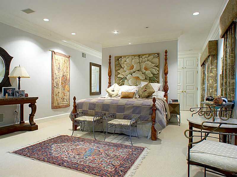 5365 Darlington Road Pittsburgh, PA 15217 - Photo 16 of 25 Master Bedroom.
