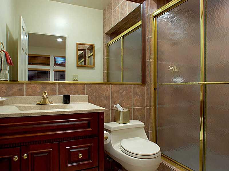 5365 Darlington Road Pittsburgh, PA 15217 - Photo 23 of 25 Full Bath.