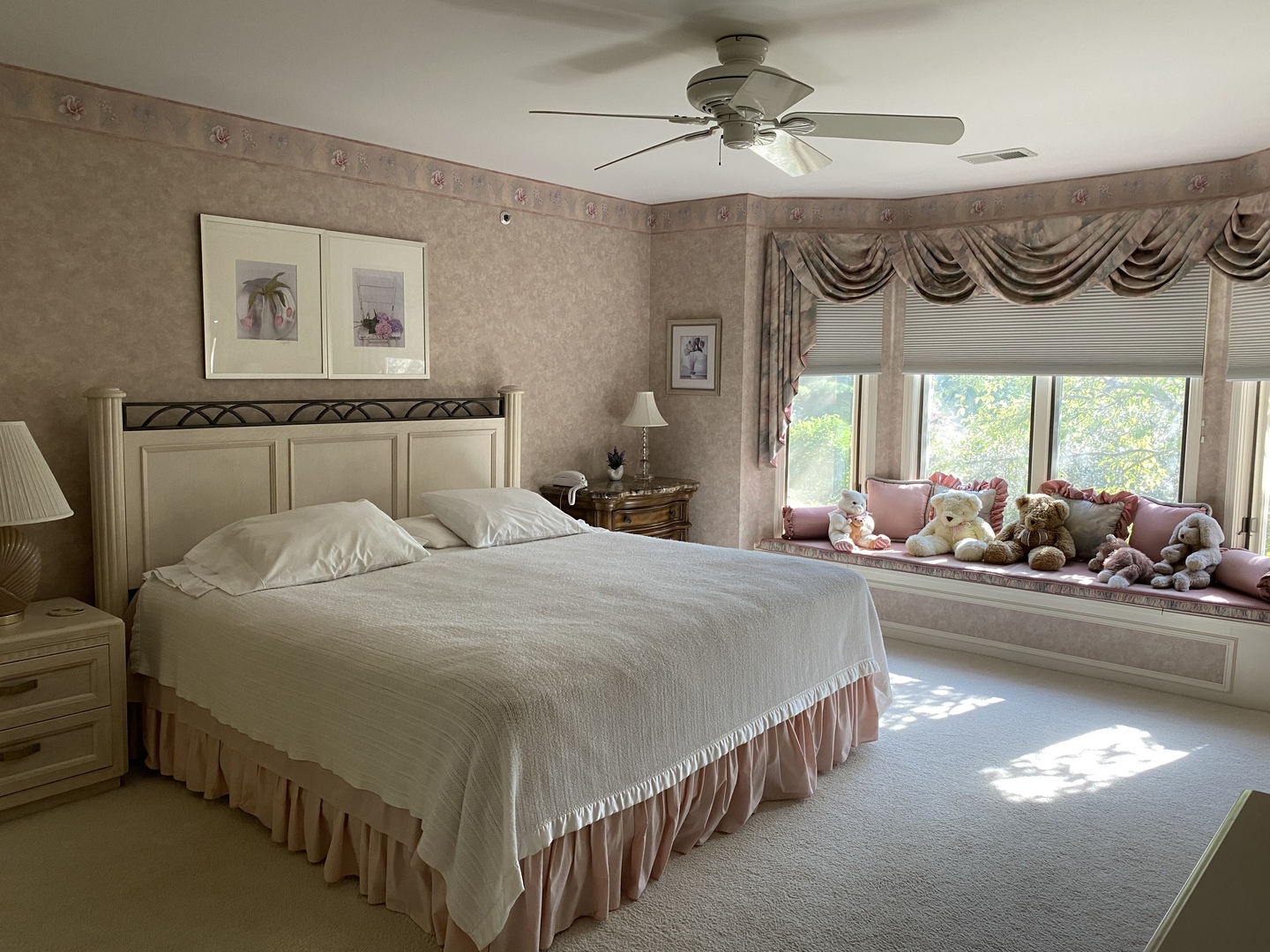 5801 Port Clinton Road Long Grove, IL 60047 - Photo 19 of 38 a bedroom with a bed and chandelier
