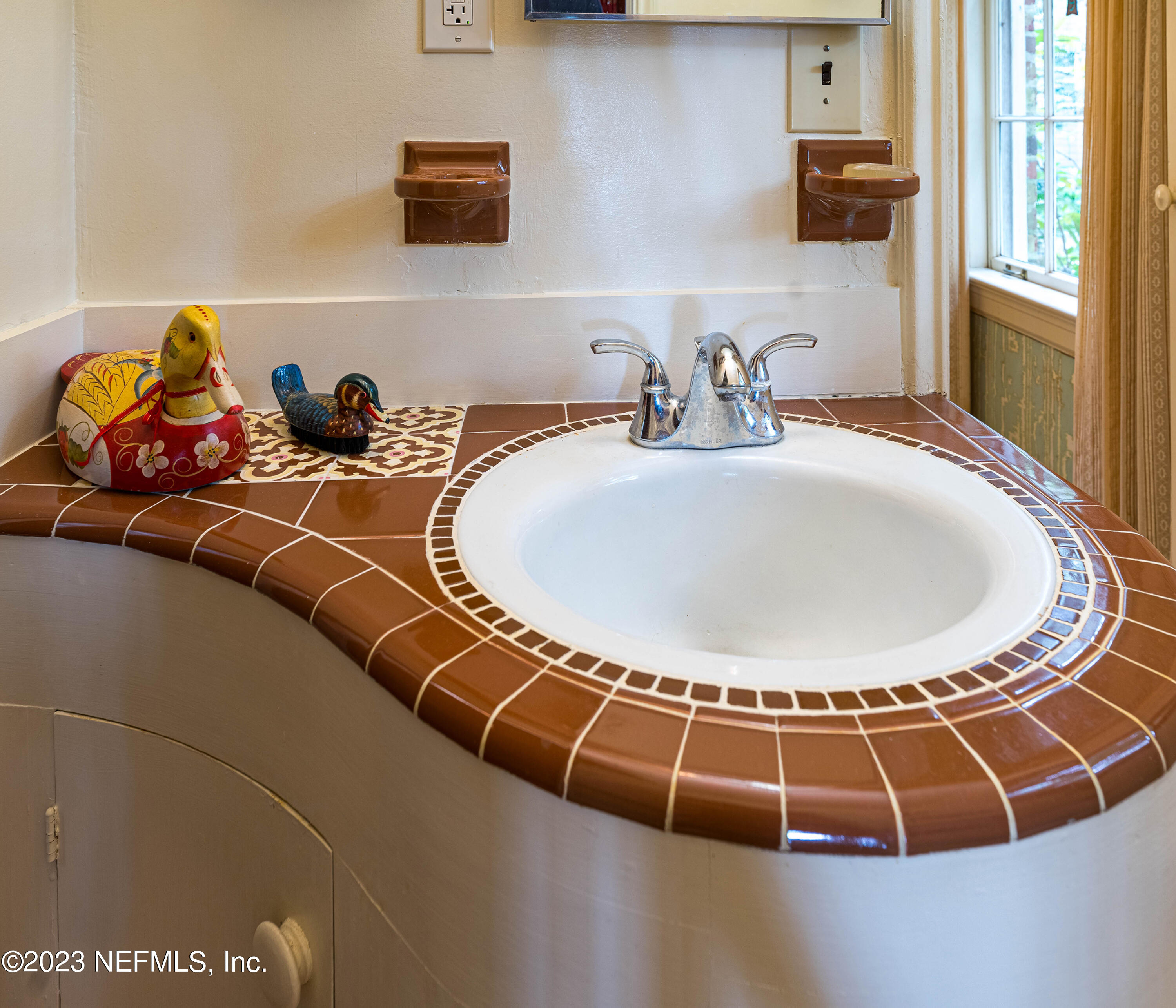 6975 Old Church Road Fleming Island, FL 32003 - Photo 30 of 53 a room with gym equipment and a mirror