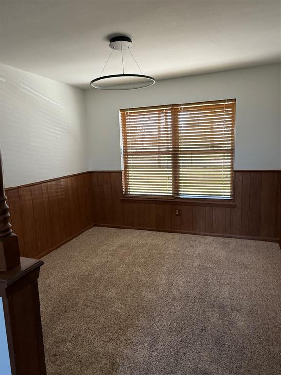 902 North 4th Street Wills Point, TX 75169 - Photo 6 of 15 en empty room with windows