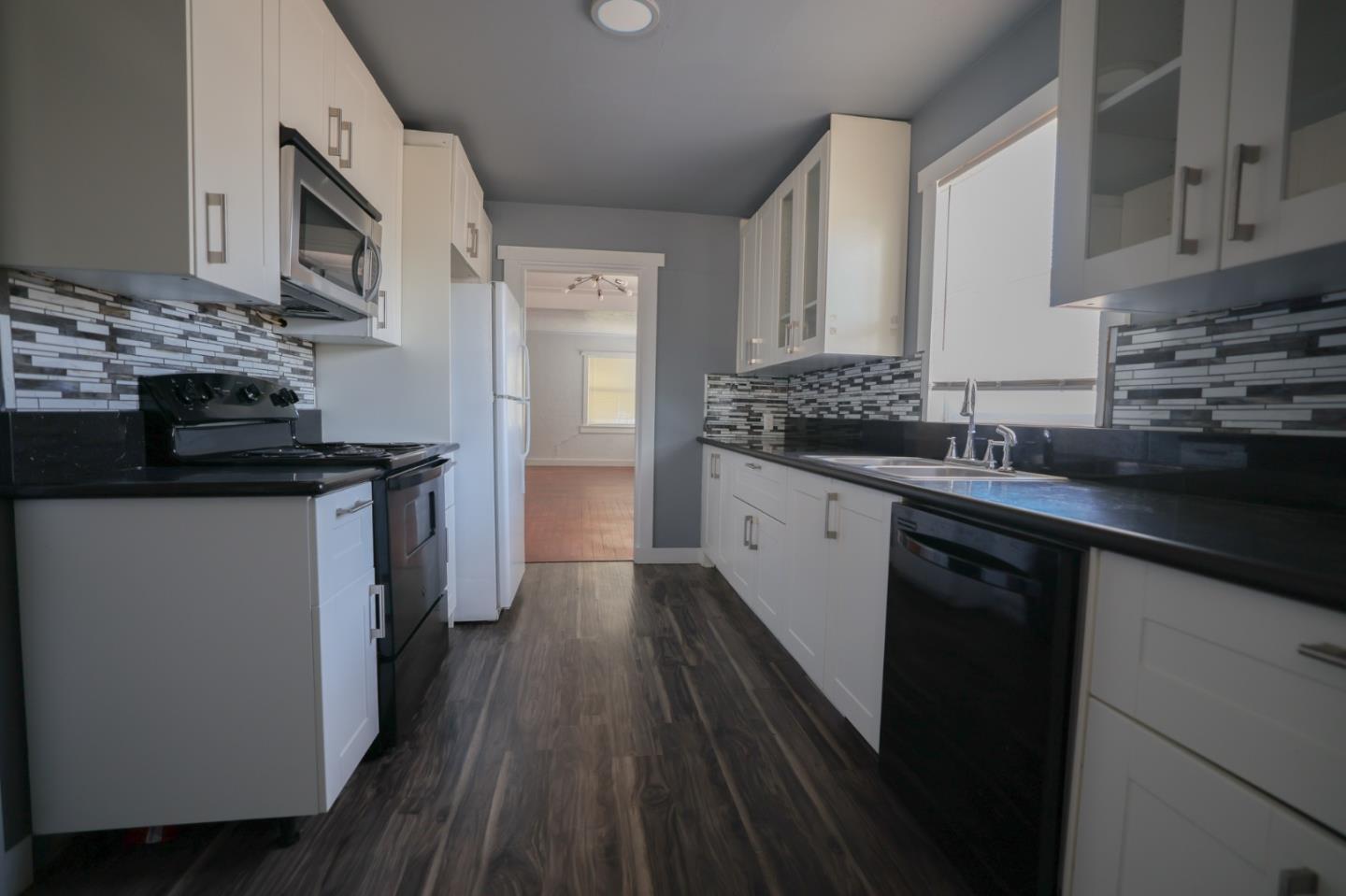 360 East 19th Street Merced, CA 95340 - Photo 14 of 21