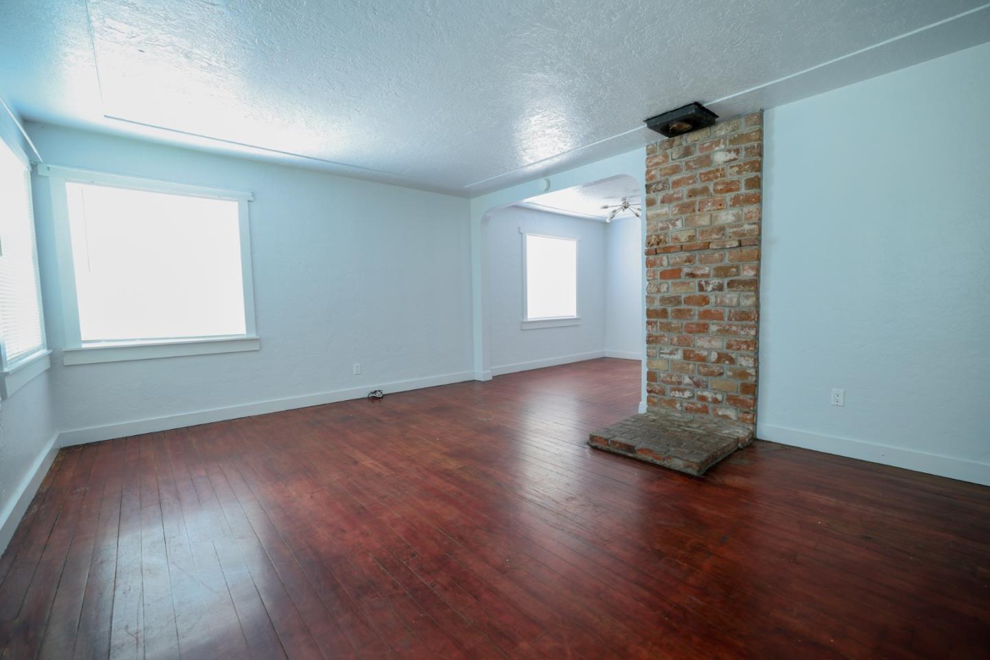 360 East 19th Street Merced, CA 95340 - Photo 9 of 21