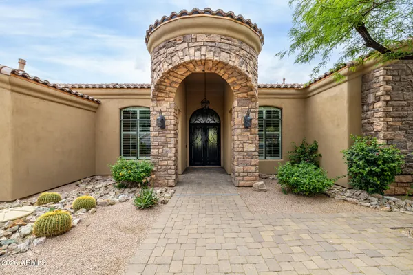 $1,500,000 | 10761 East Calle Del Cascabel, Gold Canyon, AZ 85118