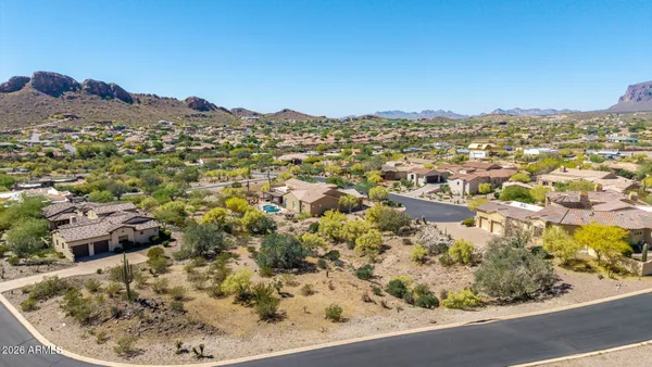 $1,500,000 | 10761 East Calle Del Cascabel, Gold Canyon, AZ 85118