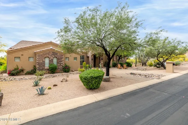 $1,500,000 | 10761 East Calle Del Cascabel, Gold Canyon, AZ 85118
