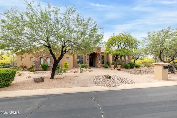 $1,500,000 | 10761 East Calle Del Cascabel, Gold Canyon, AZ 85118