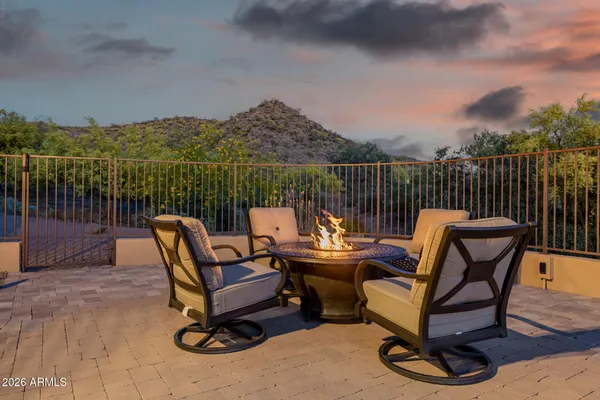 $1,500,000 | 10761 East Calle Del Cascabel, Gold Canyon, AZ 85118