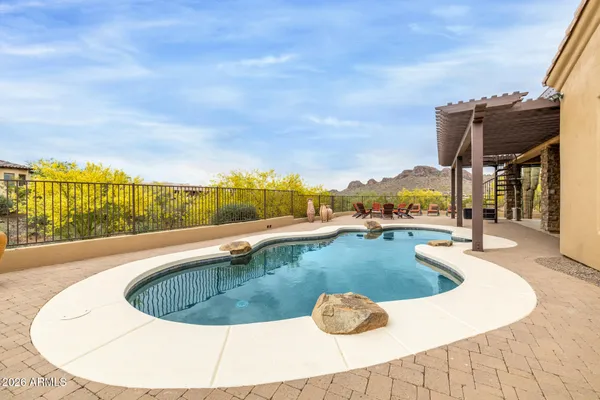 $1,500,000 | 10761 East Calle Del Cascabel, Gold Canyon, AZ 85118