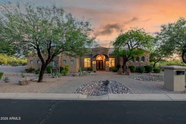 $1,500,000 | 10761 East Calle Del Cascabel, Gold Canyon, AZ 85118