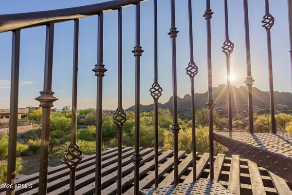 $1,500,000 | 10761 East Calle Del Cascabel, Gold Canyon, AZ 85118