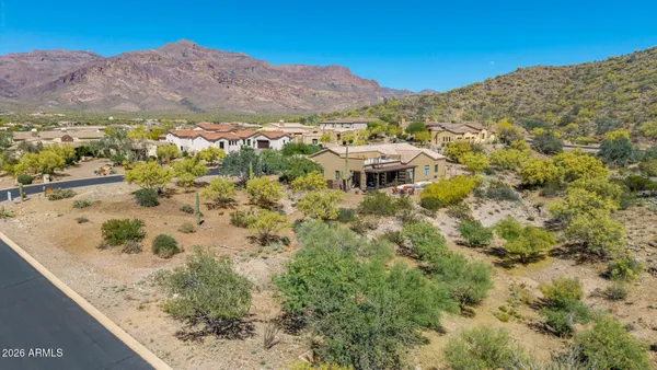 $1,500,000 | 10761 East Calle Del Cascabel, Gold Canyon, AZ 85118