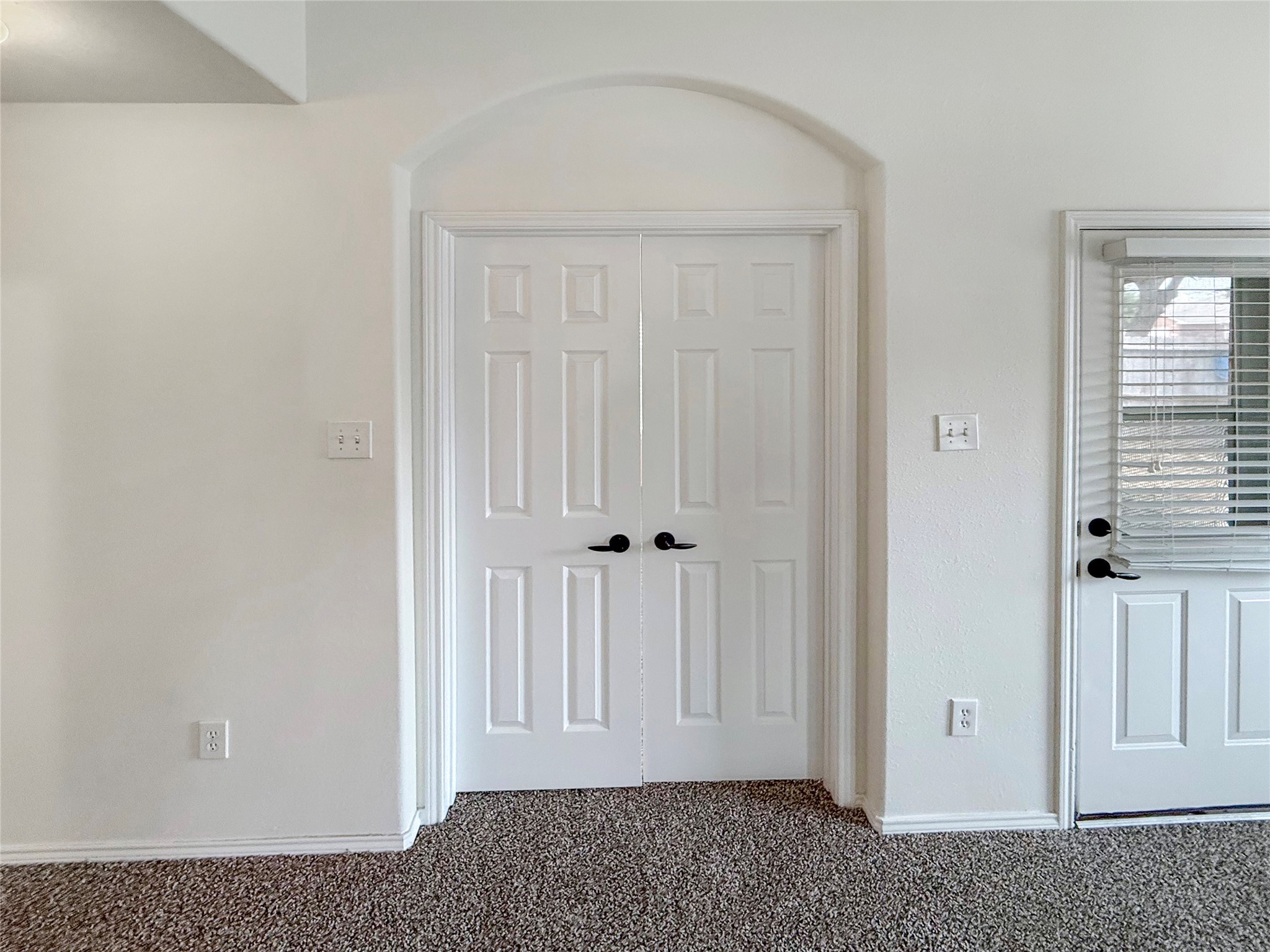 19531 Village Of Bridgestone Lane Spring, TX 77379 - Photo 16 of 40 a view of entryway with livingroom