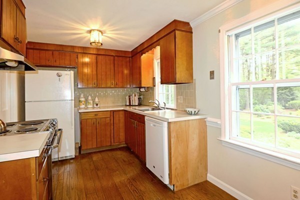 17 Spring Street Sudbury, MA 01776 - Photo 10 of 22 Gallery Image 10