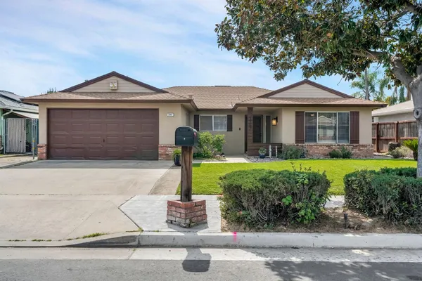 $410,000 | 3267 West Rialto Avenue, Fresno, CA 93722