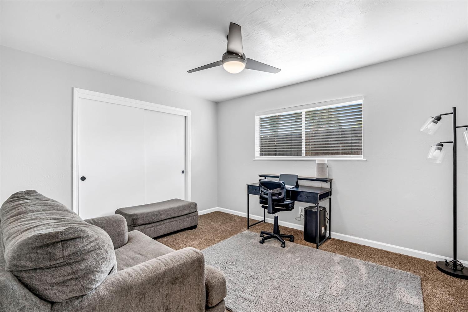 3267 West Rialto Avenue Fresno, CA 93722 - Photo 14 of 34