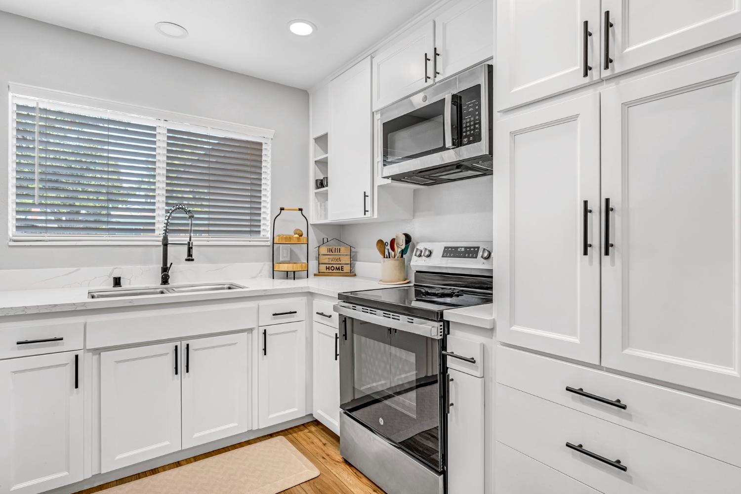 3267 West Rialto Avenue Fresno, CA 93722 - Photo 23 of 34