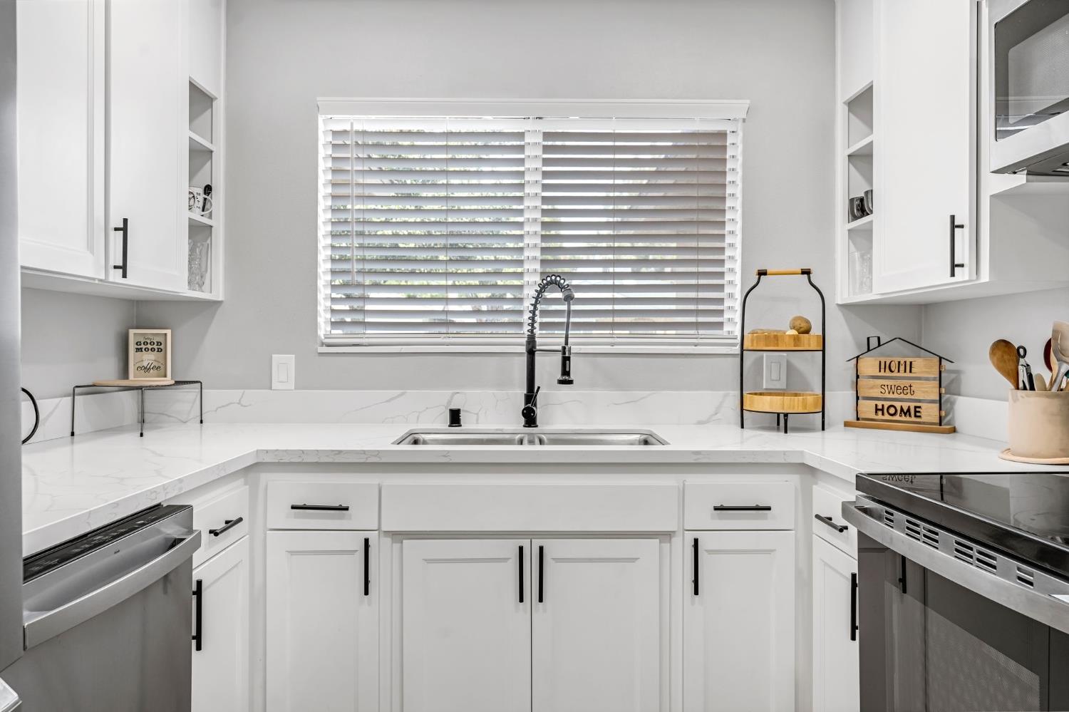 3267 West Rialto Avenue Fresno, CA 93722 - Photo 24 of 34