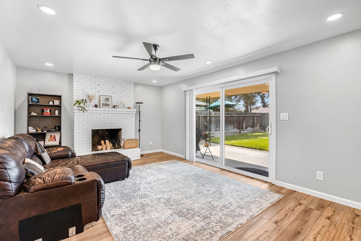 3267 West Rialto Avenue Fresno, CA 93722 - Photo 27 of 34