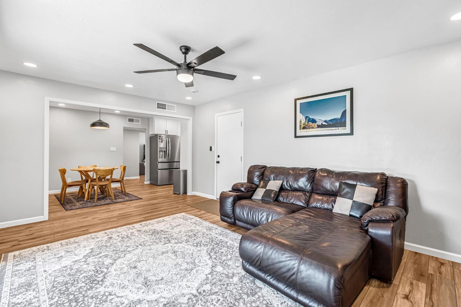 3267 West Rialto Avenue Fresno, CA 93722 - Photo 29 of 34