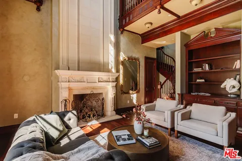 $11,995,000 | 25242 Prado Del Misterio, Calabasas, CA 91302