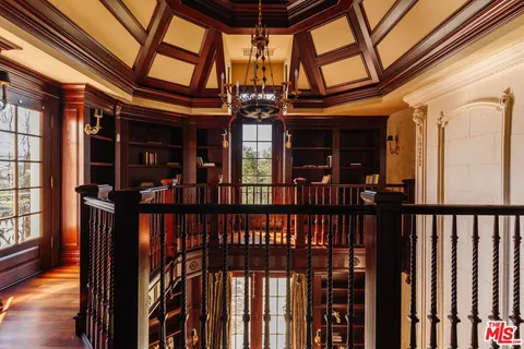 $11,995,000 | 25242 Prado Del Misterio, Calabasas, CA 91302