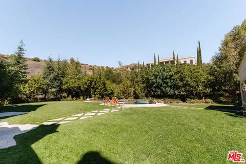 $11,995,000 | 25242 Prado Del Misterio, Calabasas, CA 91302