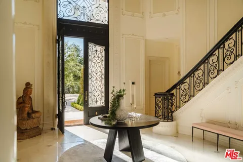 $11,995,000 | 25242 Prado Del Misterio, Calabasas, CA 91302