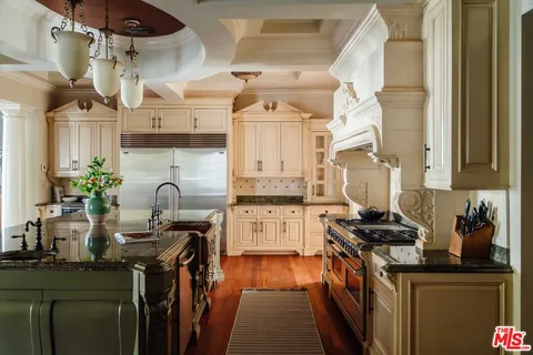 $11,995,000 | 25242 Prado Del Misterio, Calabasas, CA 91302