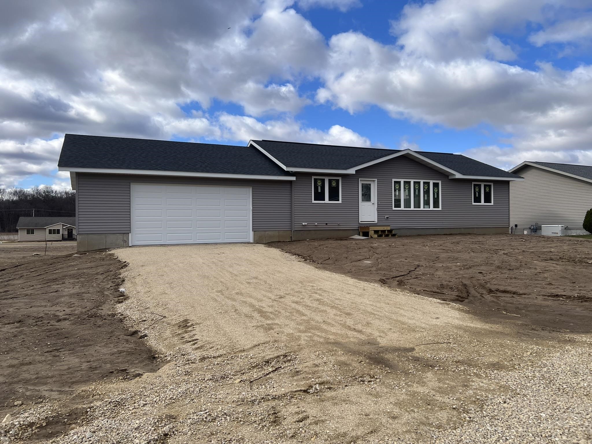 62135 Sugar Loaf Prairie du Chien, WI 53821 - Photo 2 of 30