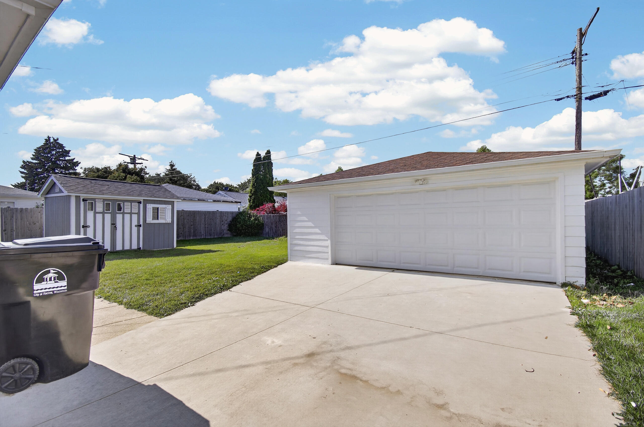 1008 Saxony Drive Racine, WI 53402 - Photo 23 of 23 IMG_4463