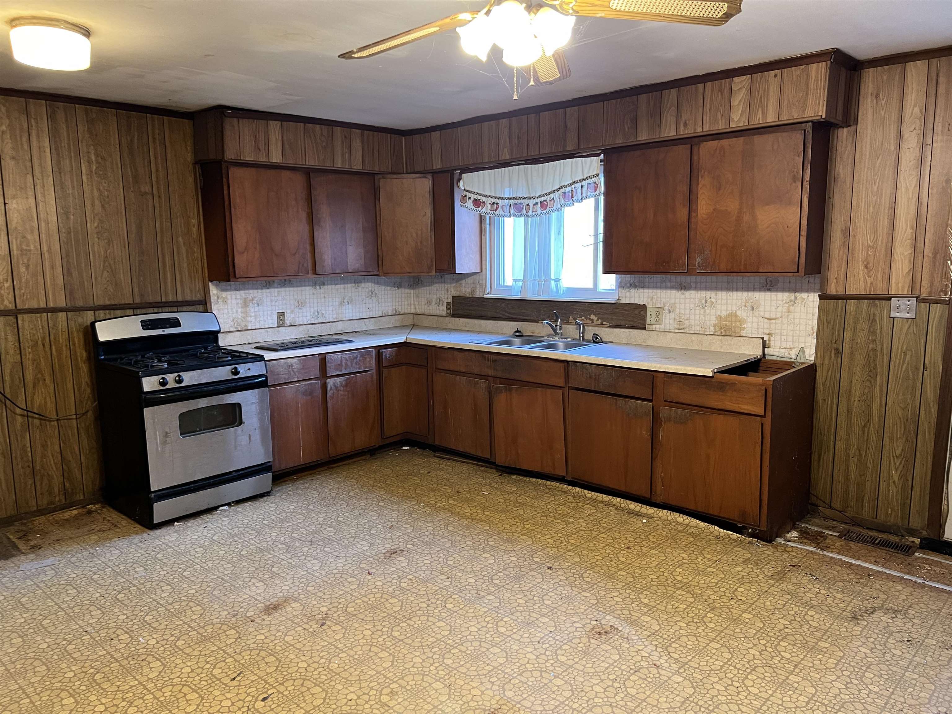 9354 Morrish Road Montrose, MI 48457 - Photo 4 of 16