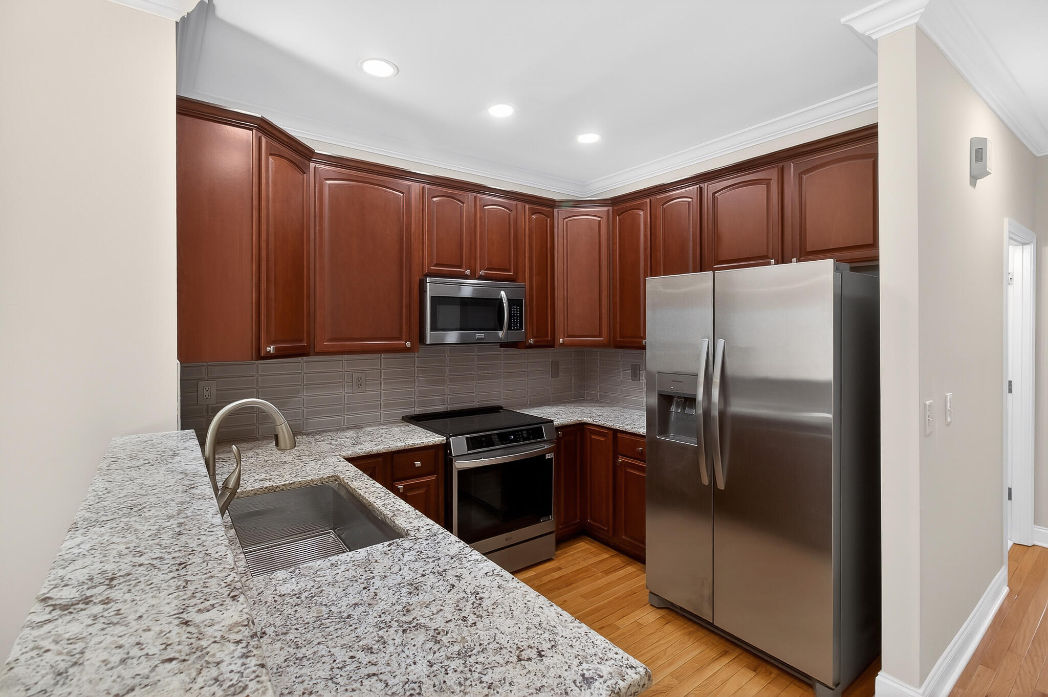 1815 Dogwood Road, Unit 1003 Charleston, SC 29414 - Photo 8 of 28 KITCHEN