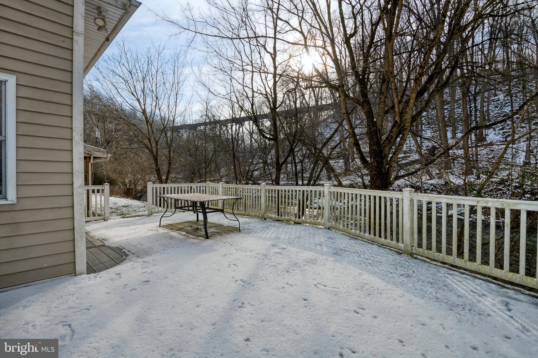 1177 Marticville Road Pequea, PA 17565 - Photo 7 of 32 New Composite Trex Deck and Handrail