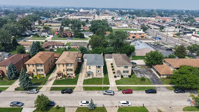 $639,900 | 7912 Nordica Avenue, Burbank, IL 60459