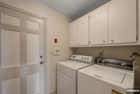 $1,450,000 | 14 Adams Drive, Cresskill, NJ 07626