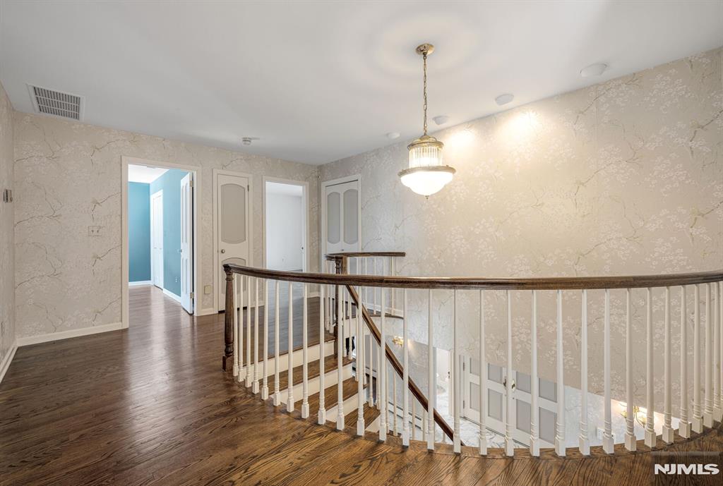 14 Adams Drive Cresskill, NJ 07626 - Photo 15 of 34