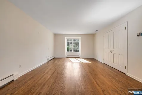 $1,450,000 | 14 Adams Drive, Cresskill, NJ 07626