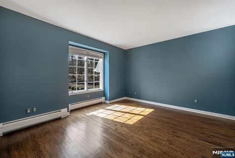 $1,450,000 | 14 Adams Drive, Cresskill, NJ 07626