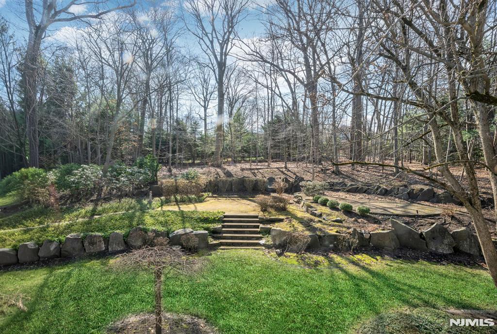 14 Adams Drive Cresskill, NJ 07626 - Photo 25 of 34