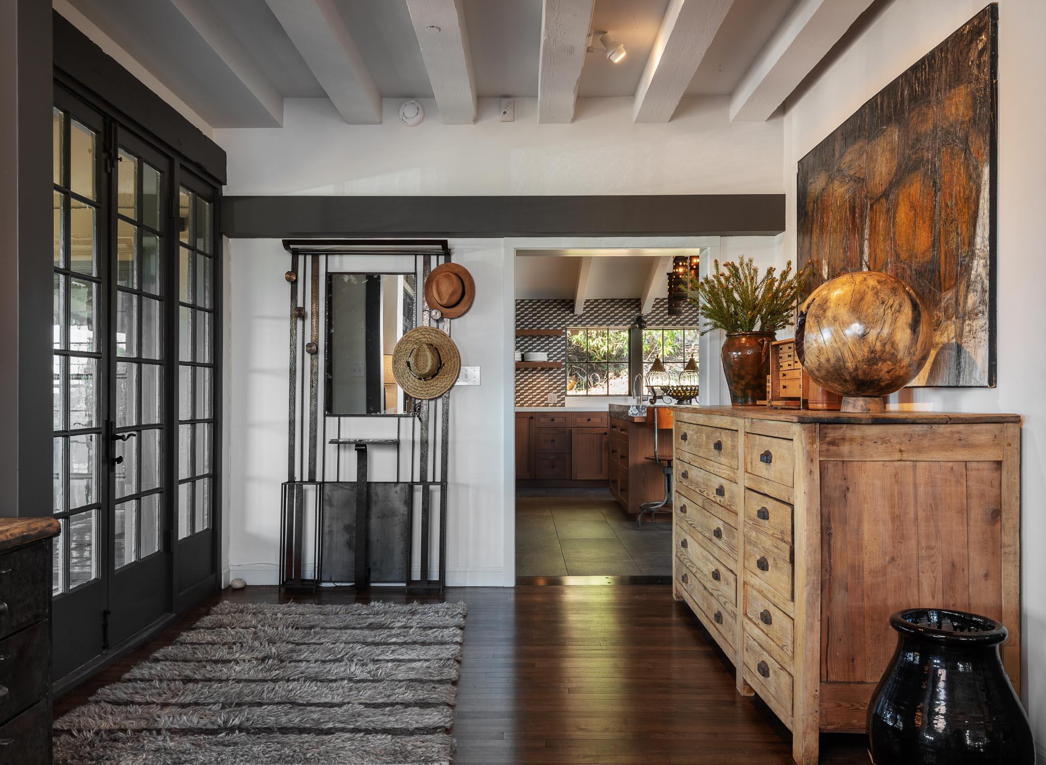 740 Coyote Road Santa Barbara, CA 93108 - Photo 3 of 18 Entry