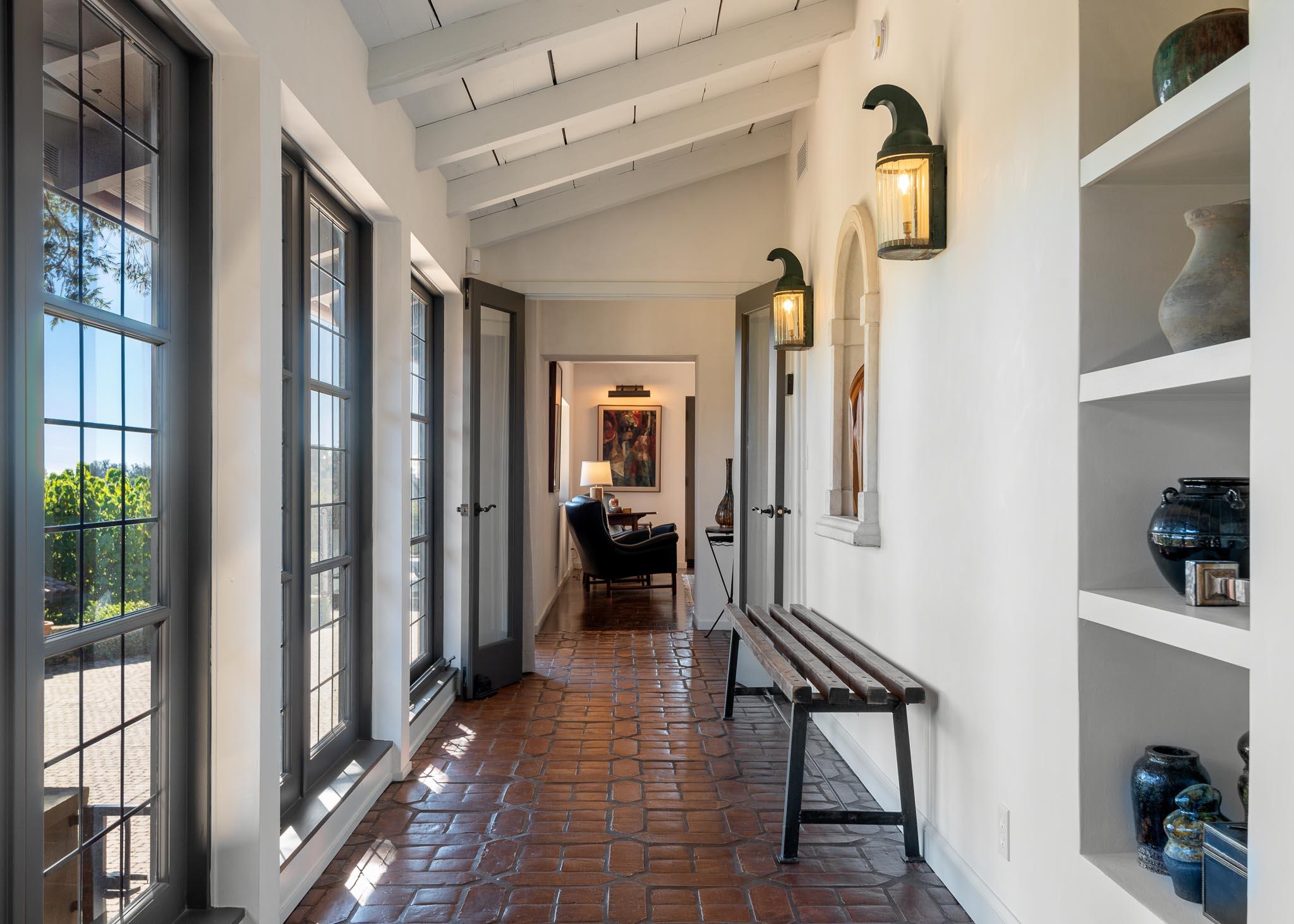 740 Coyote Road Santa Barbara, CA 93108 - Photo 9 of 18 Hallway