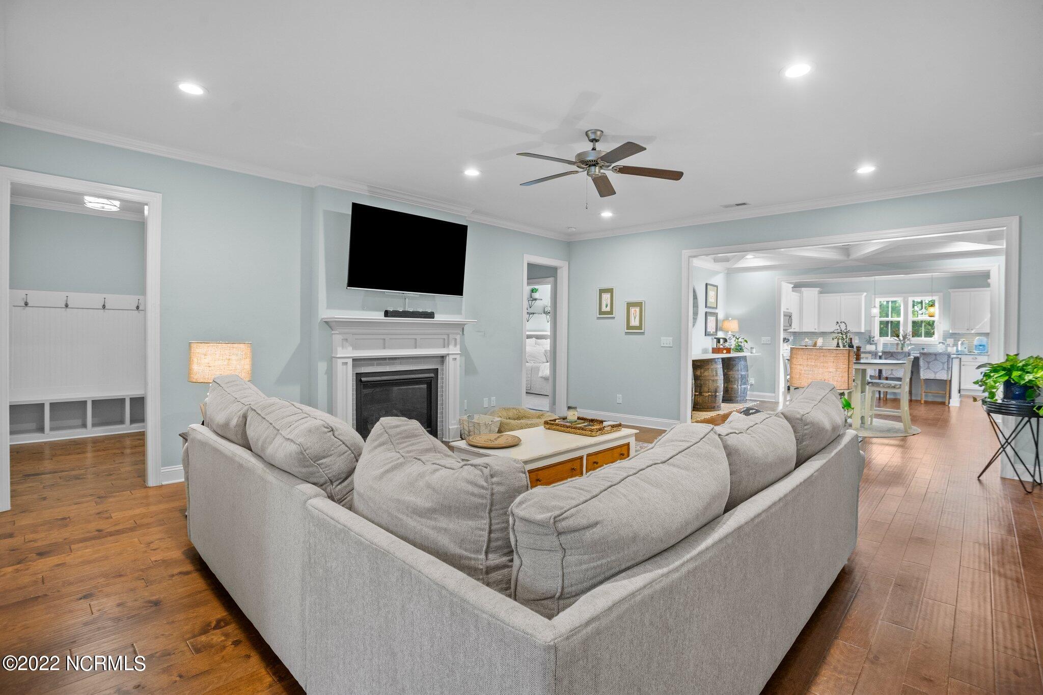 160 Twining Rose Lane Holly Ridge, NC 28445 - Photo 6 of 54 Family room