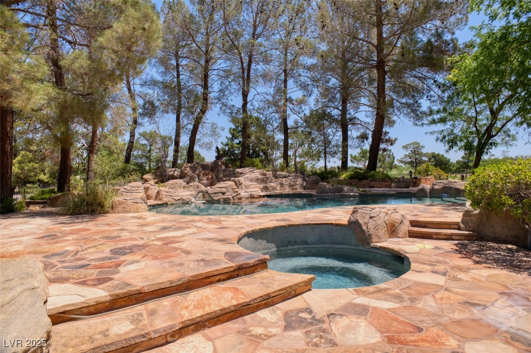 66 Innisbrook Avenue Las Vegas, NV 89113 - Photo 32 of 72