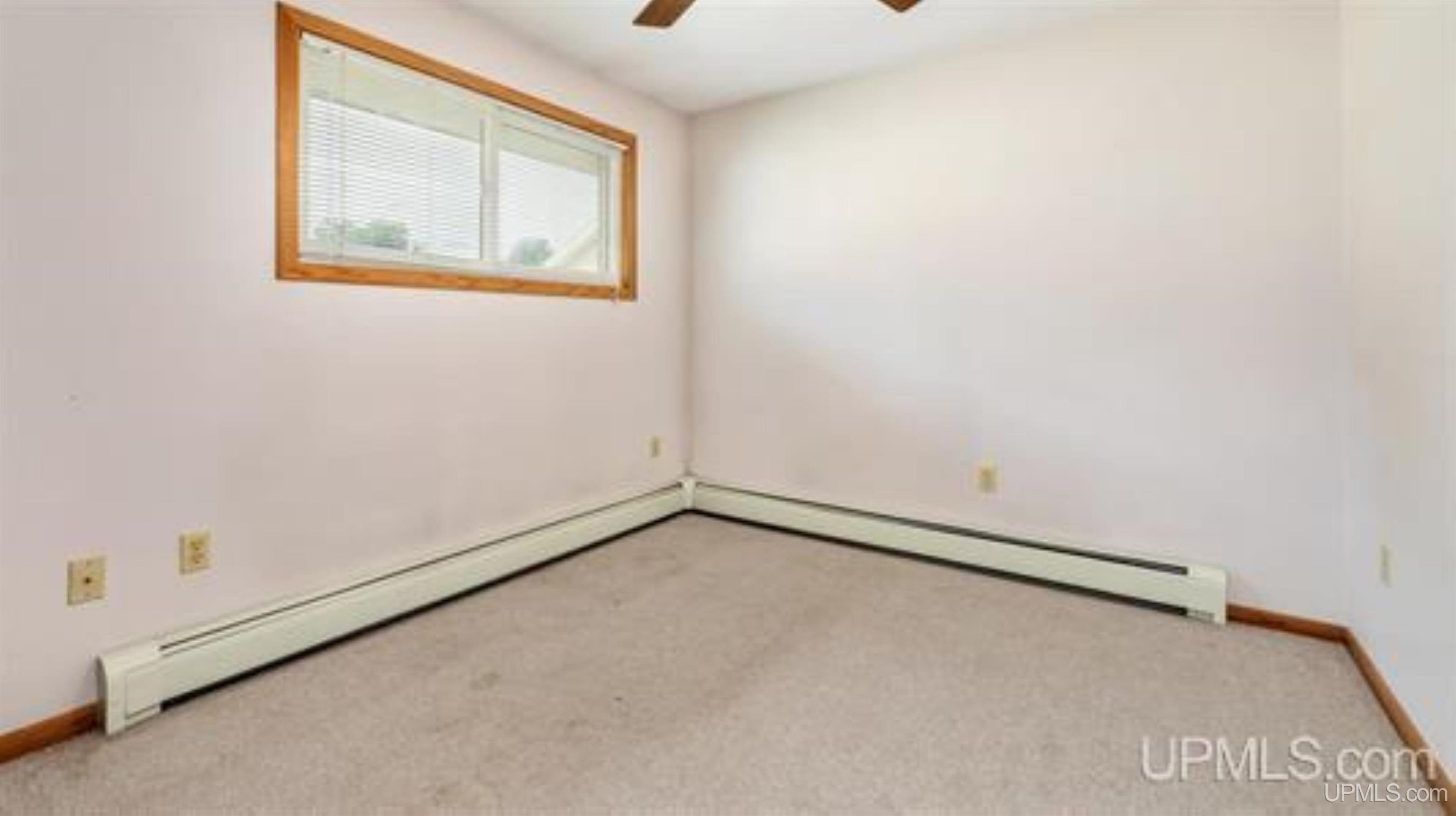 1020 South 18th Street Escanaba, MI 49829 - Photo 26 of 38