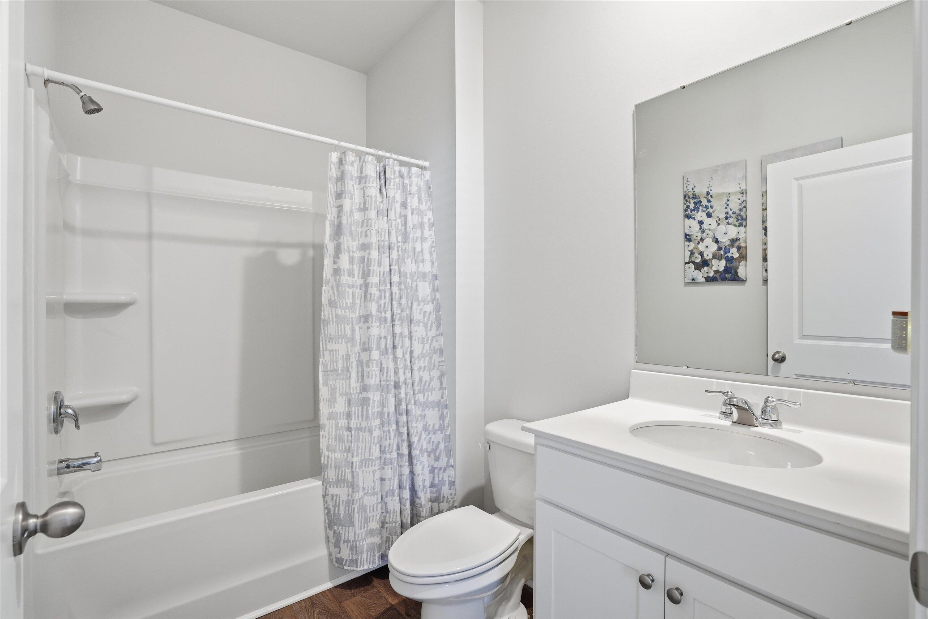 123 Horizon Rdg Drive Summerville, SC 29486 - Photo 27 of 48 First Floor Full Bath