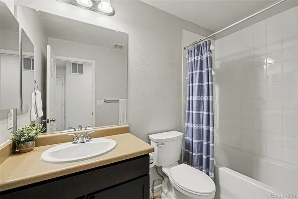 $412,500 | 16036 Warner Drive, Denver, CO 80239