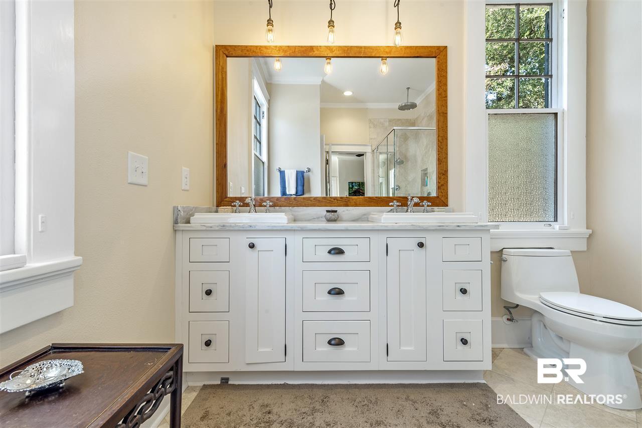 4564 Old Shell Road Mobile, AL 36608 - Photo 19 of 40 Master Bathroom