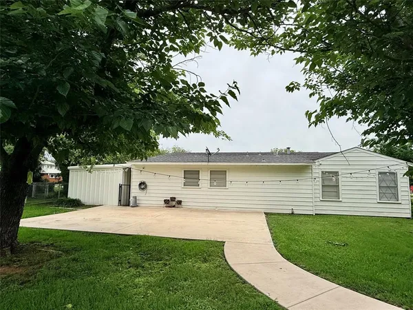 $235,000 | 1346 Hillcrest Drive, Graham, TX 76450