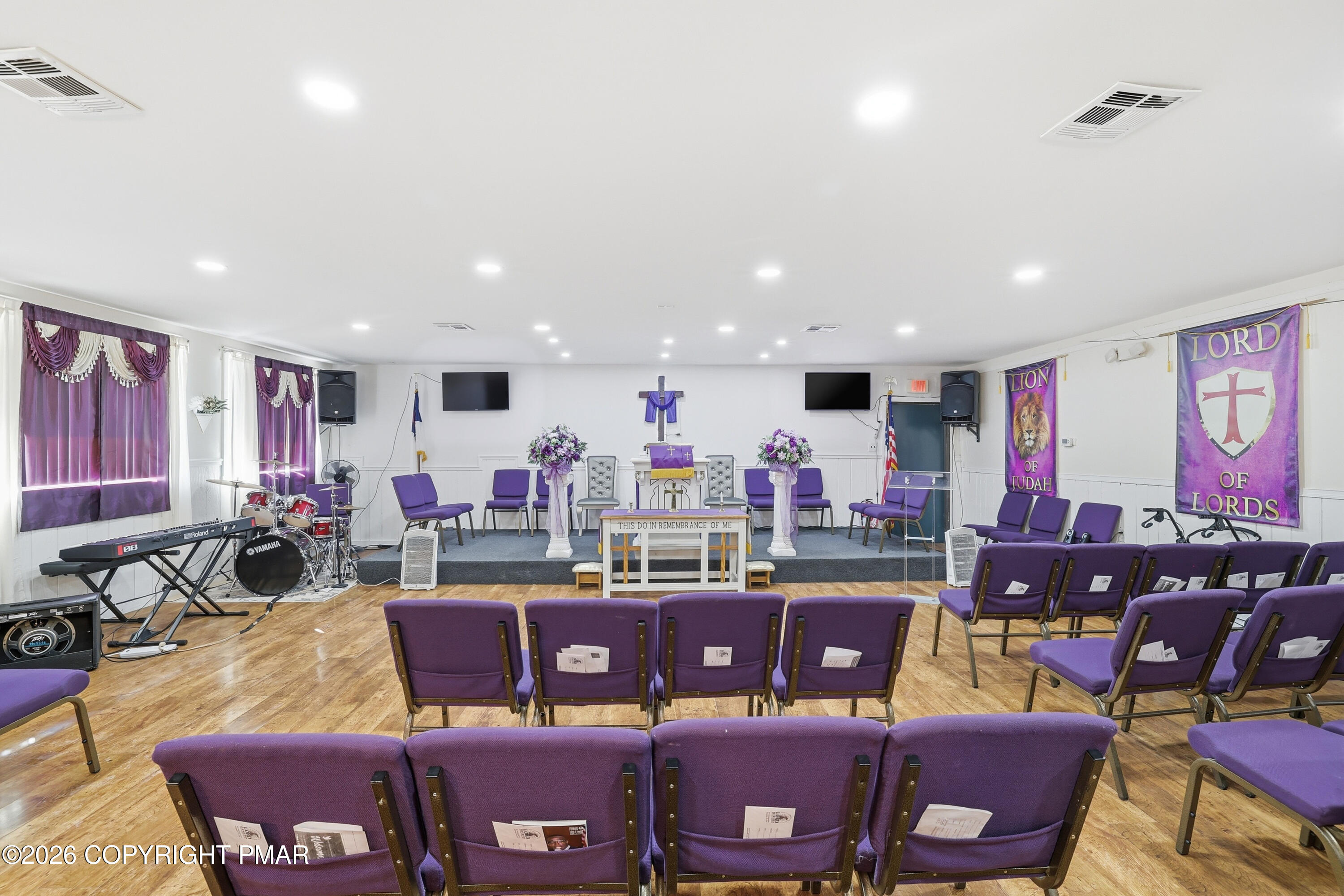 361 Interchange Road Kresgeville, PA 18333 - Photo 12 of 48 a view of a dining room with furniture